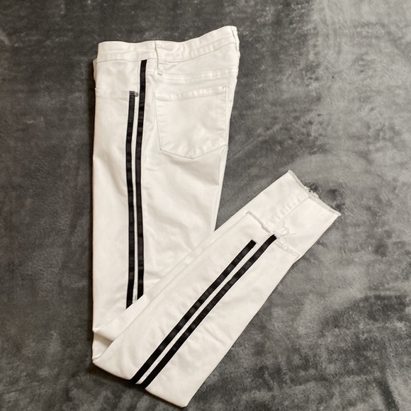 Articles of society white racer with satin stations women size 25 like new ❤️🔥 - Picture 12 of 14